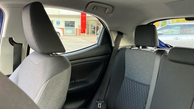 Toyota Yaris 1.5 Hybrid Design 5dr CVT Hybrid Hatchback